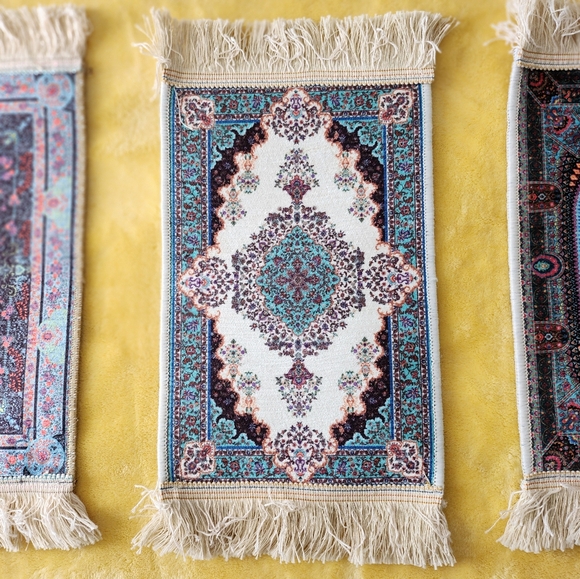 Colorful Mini Rugs - Picture 3 of 4